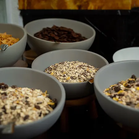 Unique Pearl 酒店 4*