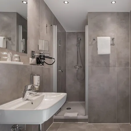 Szálloda Unique Pearl 4*