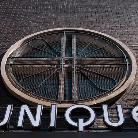 Hotel Unique Pearl