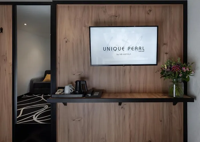 Unique Pearl Hotel
